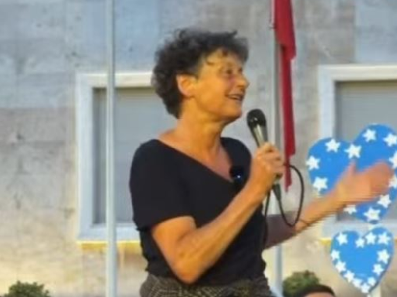 Eurodeputetja holandeze, Tineke Strik i bashkohet protest&euml;s: Qeverisja