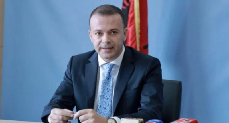 Rama em&euml;ron Valdrin Pjetrin n&euml; krye t&euml; Agjencis&euml; s&euml;