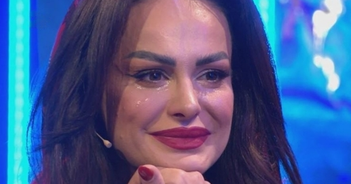 juliana-nura-rrefen-shtatzenine-me-ivf-nena-e-saj-po-behem-gjyshe-per-here-te-12-te
