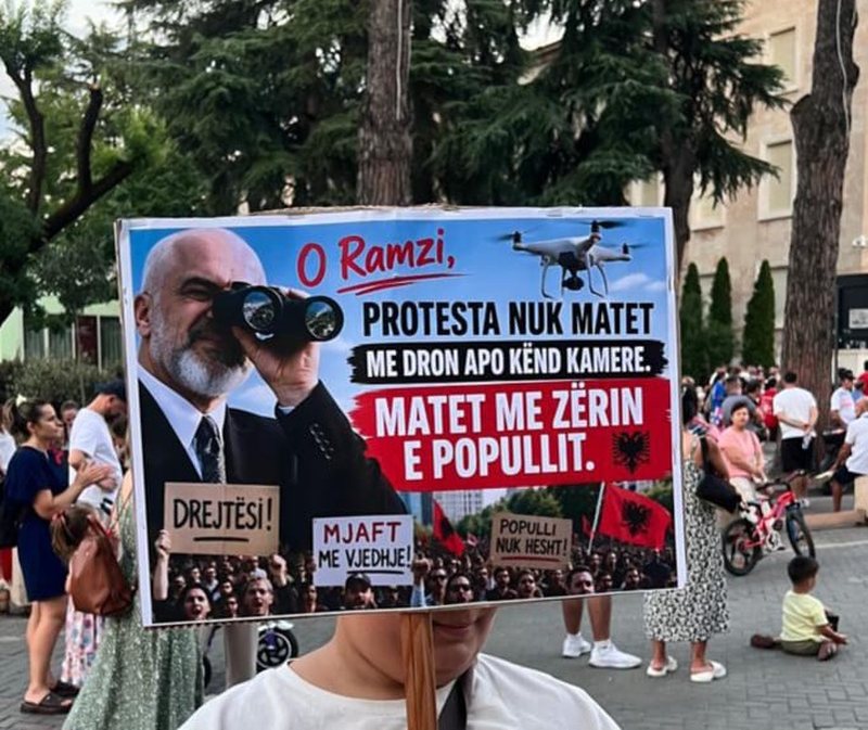 Protesta, &ldquo;pasqyra&rdquo; ku Rama po sheh veten &ldquo;t&euml;