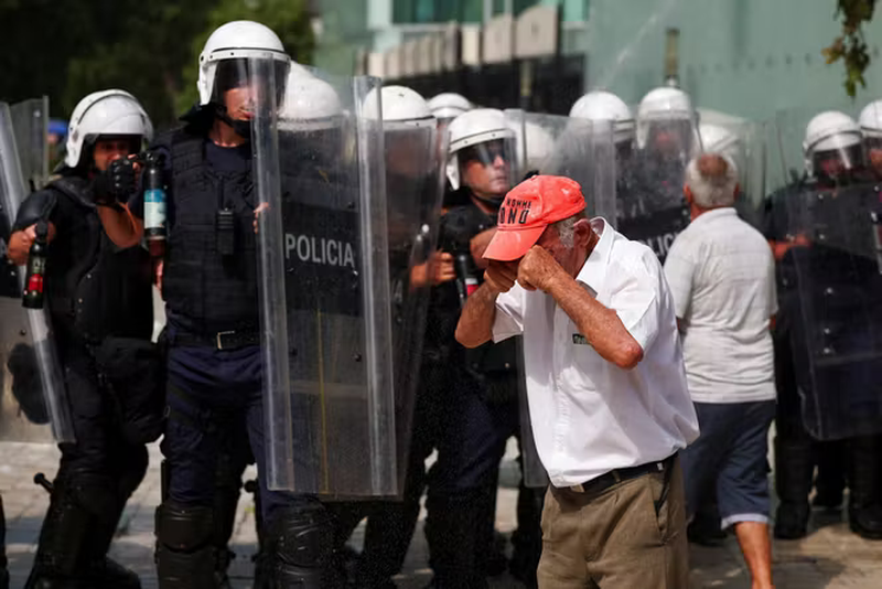 "Le Monde" shkrim p&euml;r protestat n&euml; Shqip&euml;ri: Pse Sali