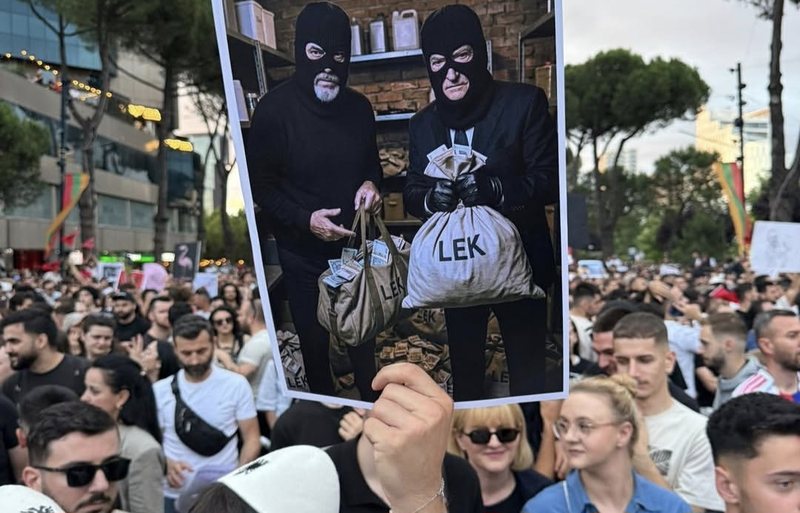 Protesta, shenja e koh&euml;s s&euml; pamjaftueshme t&euml; Berish&euml;s