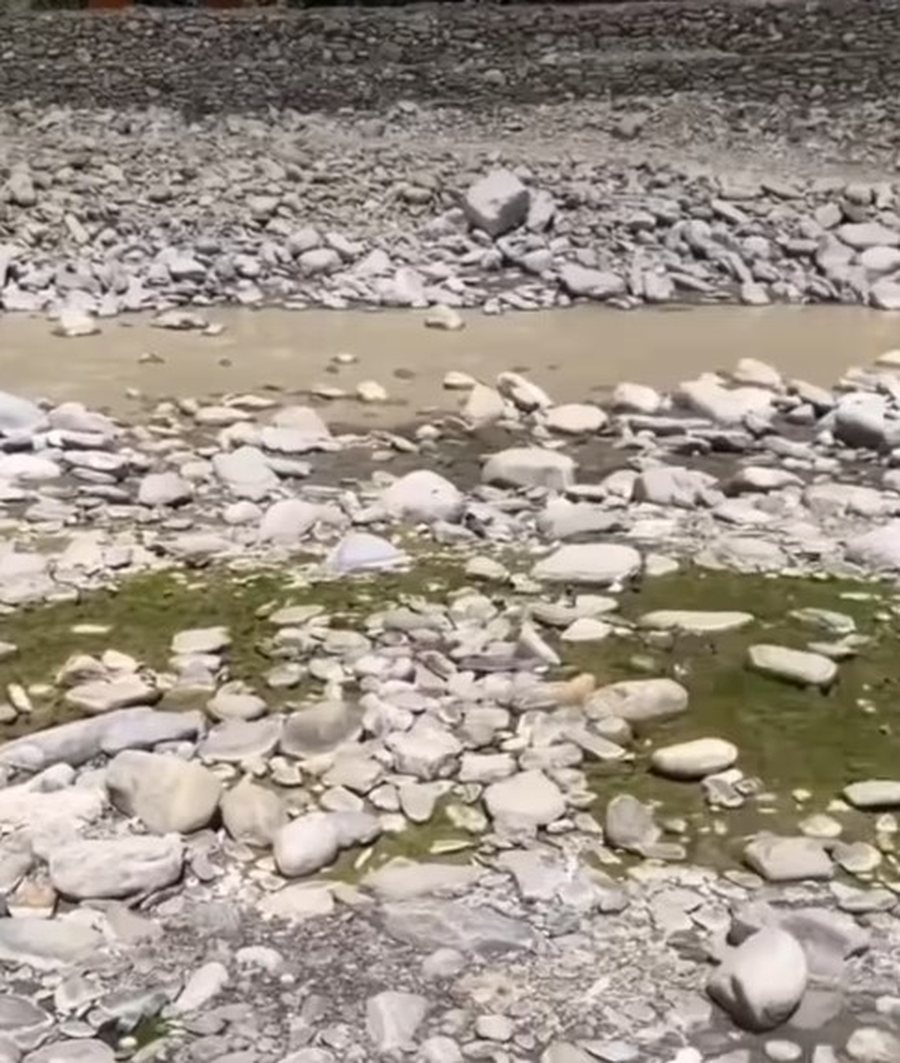 Pamje t&euml; trishta nga P&euml;rmeti, &ldquo;thahen&rdquo; Banjat e