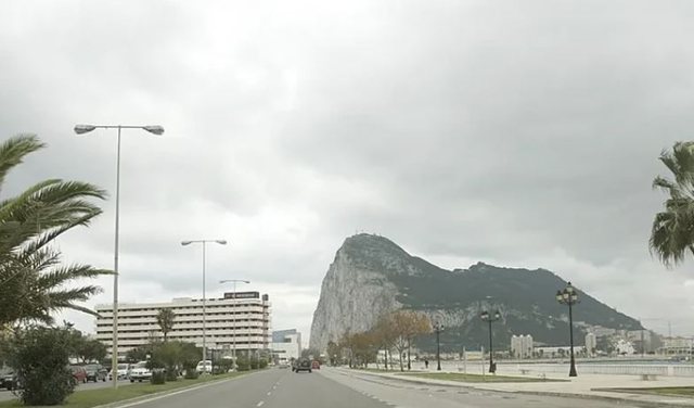 Spanja heq Gjibraltarin nga lista e saj e parajsave tatimore pas 35 vitesh,