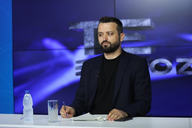 "Jam gangster i gangster&euml;ve, t&euml; mbyll goj&euml;n me