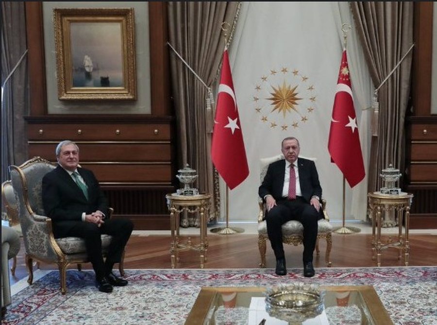 Kinezët ikin nga bakri shqiptar