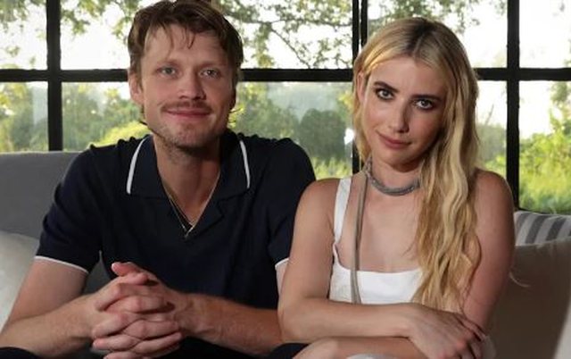 Emma Roberts drejt altarit, aktorja pritet t&euml; martohet me Cody John pas dy