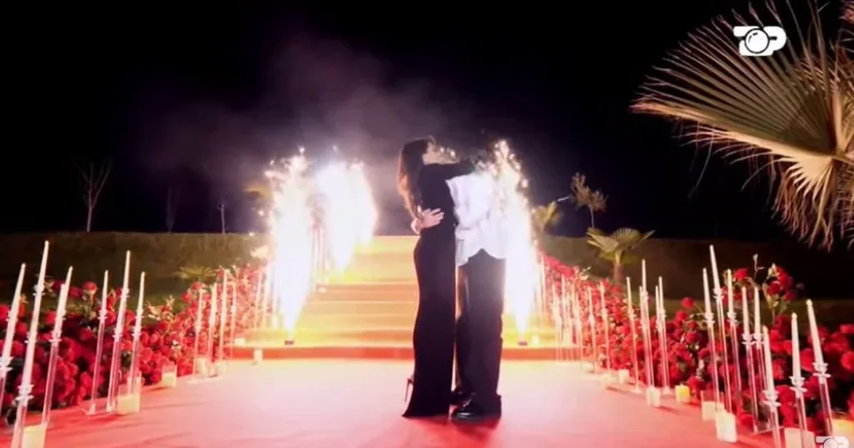 Nuk e prisnim  Trëndafila dhe fishekzjarre  vëllai i Selin i propozoi Gretës live në  BBV5  