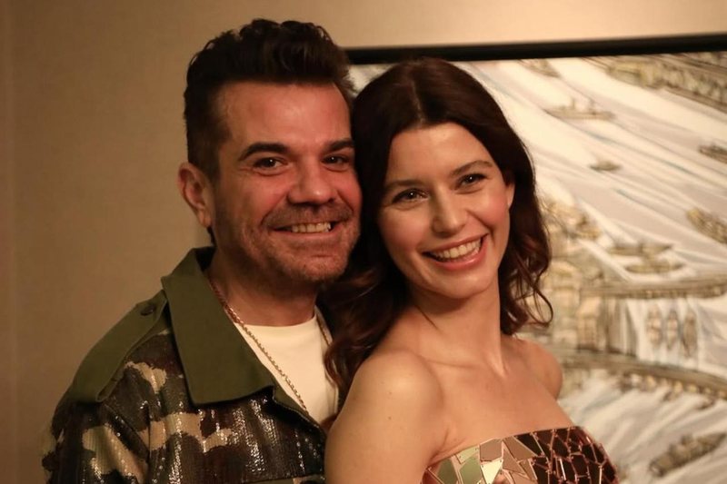 Aktorja e njohur turke Beren Saat dhe bashk&euml;shorti i saj