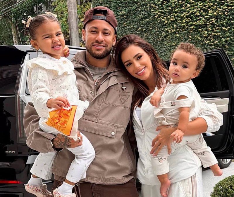 Neymar b&euml;het baba p&euml;r her&euml; t&euml; pest&euml;: zbulon