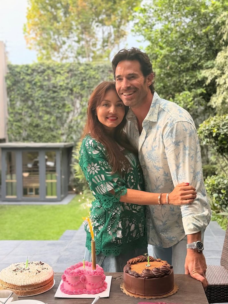 Ja sa vje&ccedil; mbushi aktorja e njohur meksikane Angelique Boyer, fest&euml;