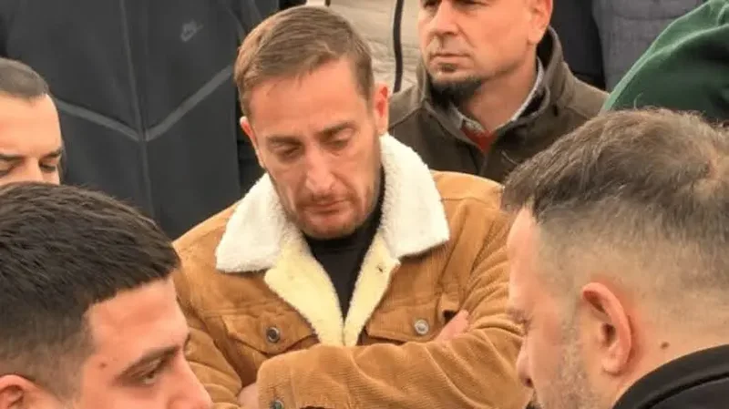 Dhimbje e madhe p&euml;r Rezart Veleshnj&euml;n, aktori humb njeriun e dashur