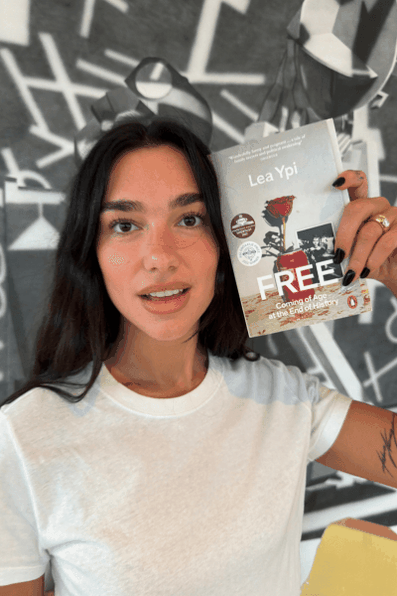 Dua Lipa sugjeron librin e shqiptares Lea Ypi: M&euml; zbuloi gj&euml;ra