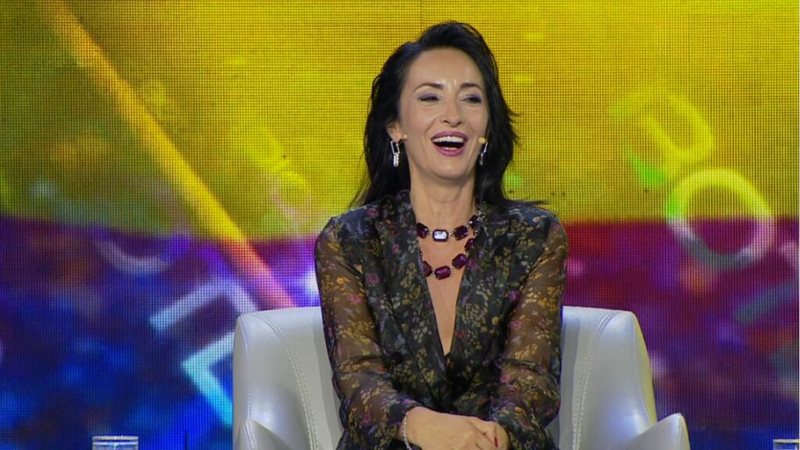 Zhaku zgjedh Fifin p&euml;r gjysm&euml;finale dhe &ldquo;Teta Moz&euml;n&rdquo;