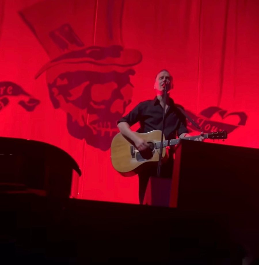 Bryan Adams në Tiranë - Kur koha ndaloi në Pallatin e Kongreseve!