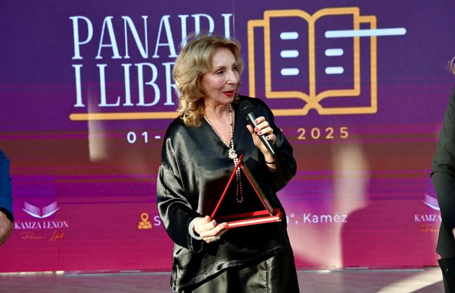 Diana Çuli nderohet me çmimin KOLEKSION për “I