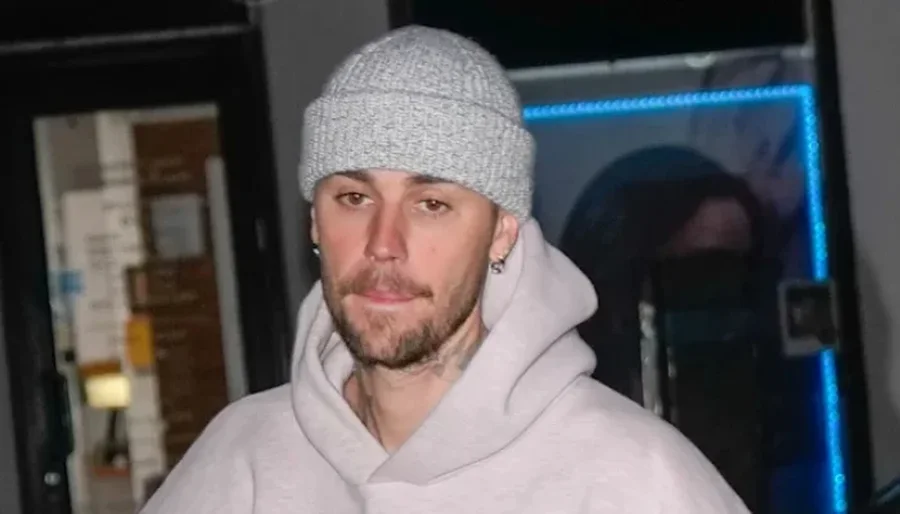 Justin Bieber flet për gjendjen e tij: Bëj gjëra për të
