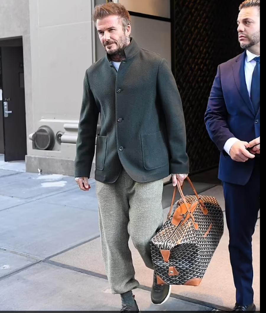 Jo më “glamour”, “dorëzohet” Victoria Beckham:
