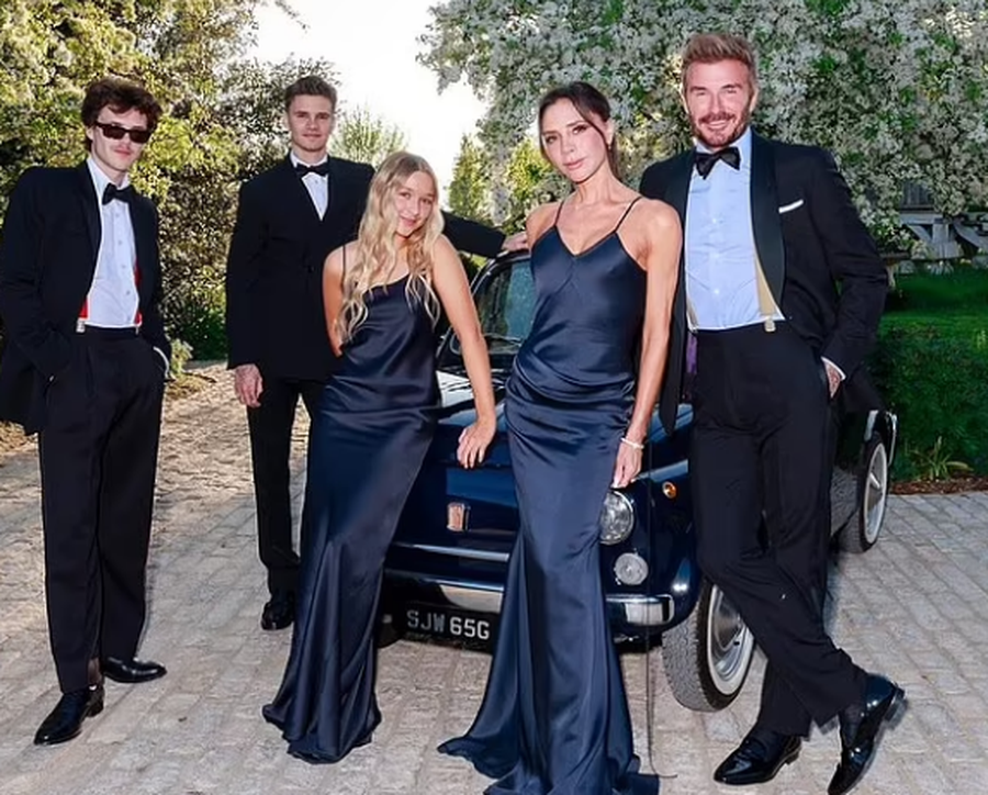Jo më “glamour”, “dorëzohet” Victoria Beckham: