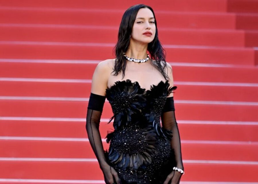 Irina Shayk mrekullon me pamjen në Festivalin e Kanës: Kthehet