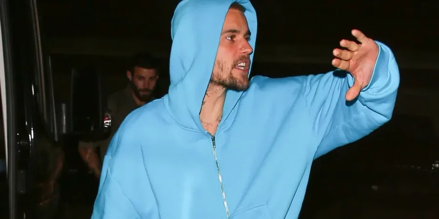Justin Bieber shpërthen ndaj paparacëve: Jam burrë dhe baba