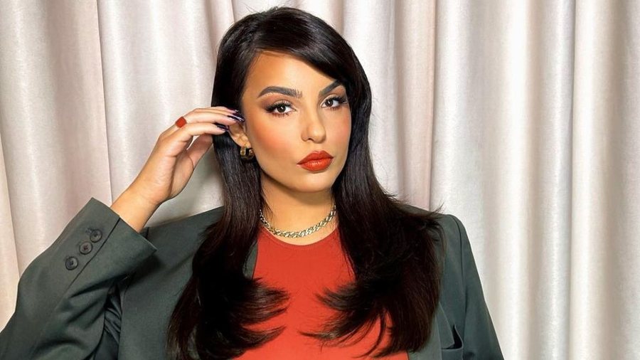 Armina Mevlani në pritje të ëmbël? Detaji që po