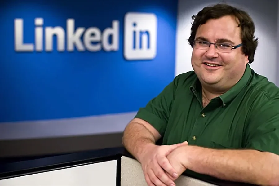 Reid Hoffman: AI nuk do të zhdukë vendet e punës, do t’i