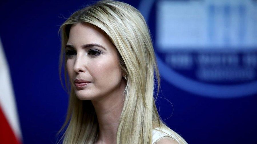 Ivanka Trump shkëlqeu me fustanin ngjyrë rozë në dasmën