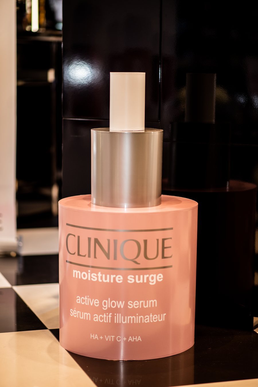 TOUCH OF GLOW! Prezantohet në COIN Beauty, “Clinique Moisture