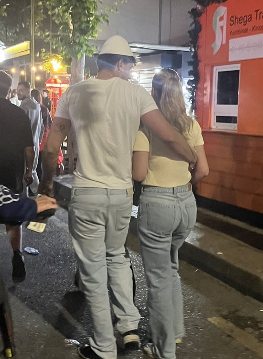 Krah p&euml;r krah, Klodi dhe Elijona t&euml; pandar&euml;