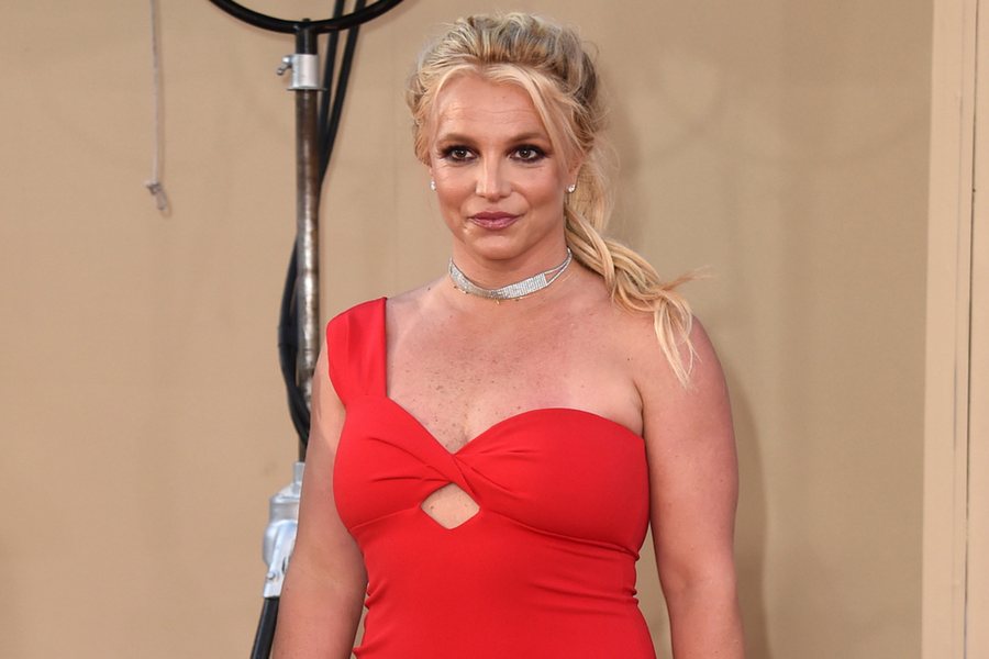 Britney Spears b&euml;n deklarata trondit&euml;se p&euml;r n&euml;n&euml;n e saj