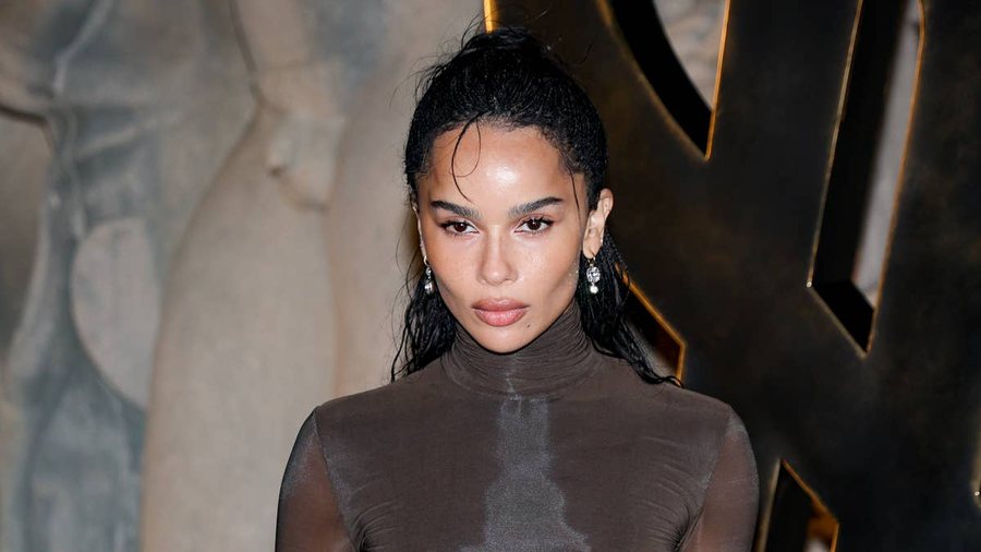 Zo&euml; Kravitz l&euml; t&euml; hapur mund&euml;sin&euml; p&euml;r t&rsquo;u