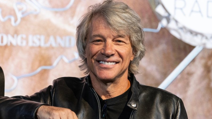 Jon Bon Jovi rikthehet në formë të plotë pas operacionit