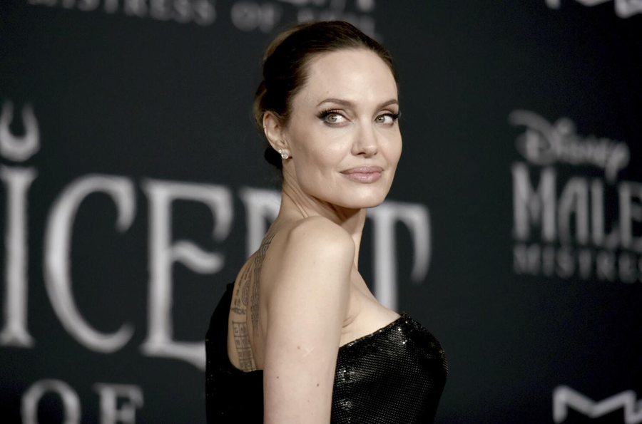 Angelina Jolie rr&euml;fen pse u rikthye n&euml; aktrim: