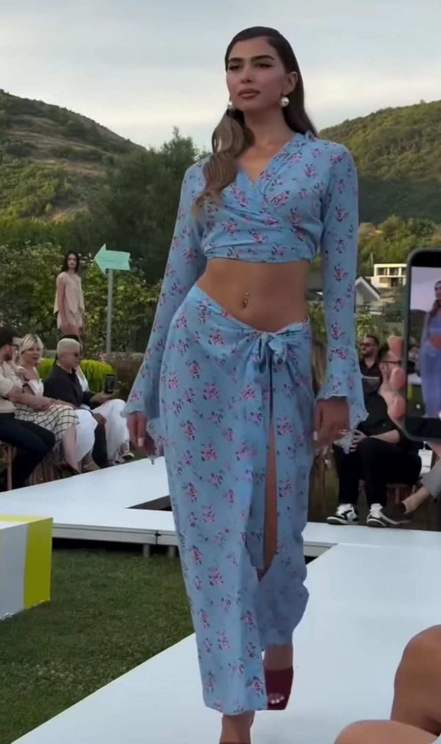 "Mevlani The Brand" sjell koleksionin e ri mes modës,