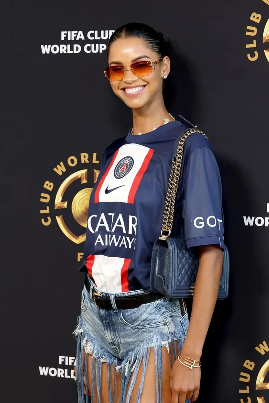 Pas 20 vitesh, rikthehet trend veshja ikonike e Victoria Beckham nga