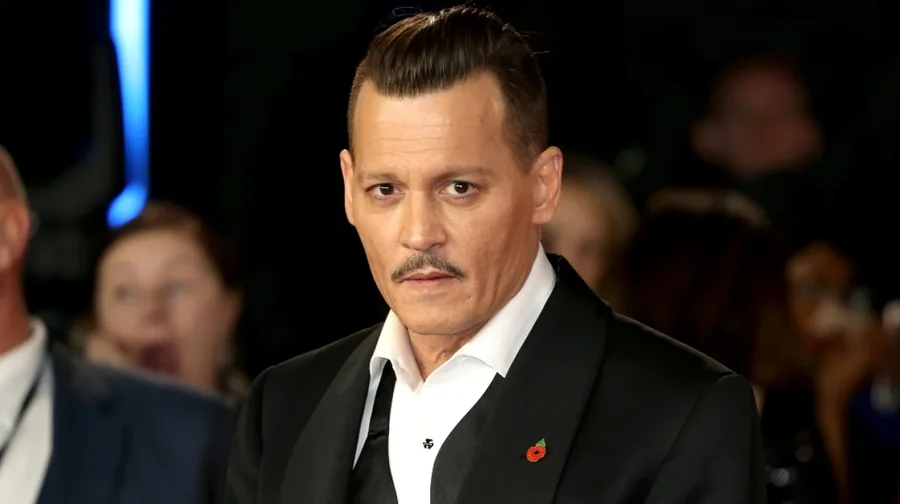 Jack Depp nis një kapitull të ri në kinema, djali i Johnny Depp