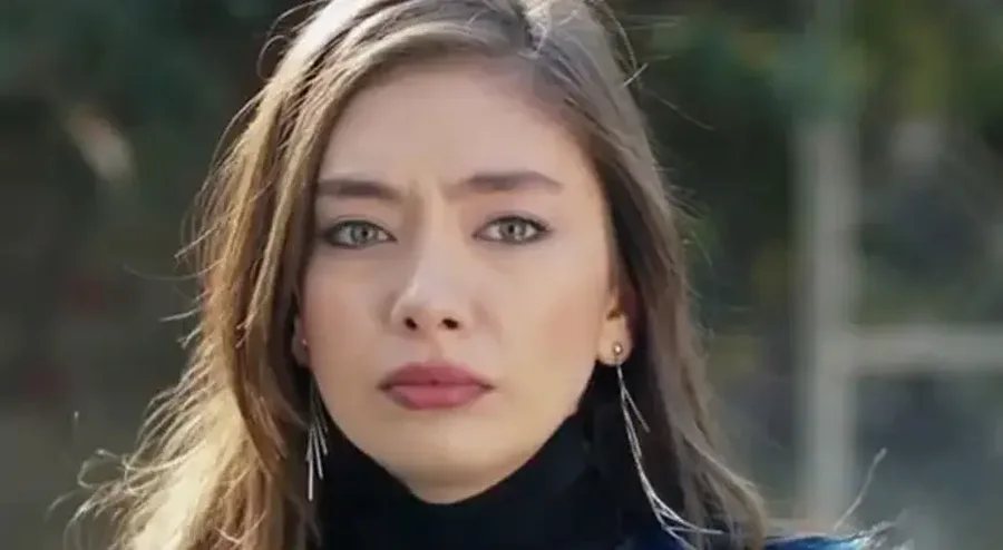 Neslihan Atagül rikthehet në ekran, aktorja turke zbulon planet pas