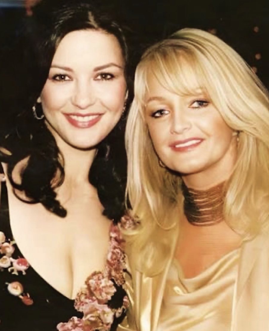 Catherine Zeta-Jones zbulon lidhjen me Bonnie Tyler dhe pse k&euml;ng&euml;tarja