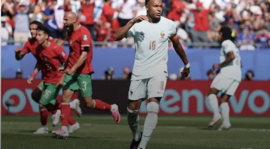 Mbapp&eacute; humb penallti, Bono b&euml;het heroi i Marokut n&euml; duelin me