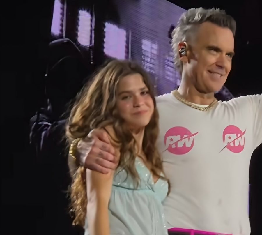 Robbie Williams emocionon publikun, interpreton &ldquo;Angels&rdquo; n&euml;