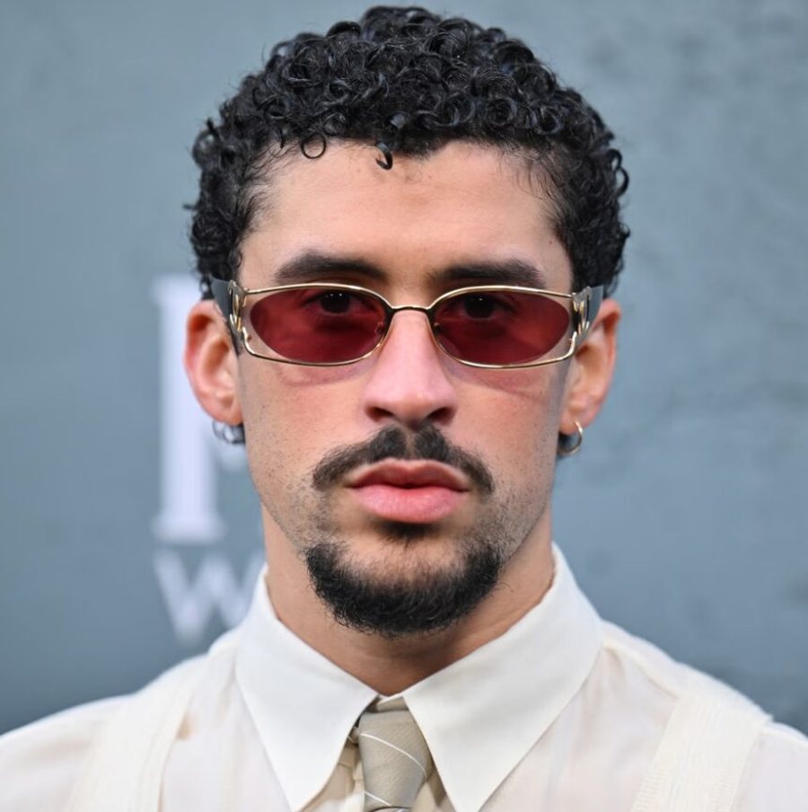 Bad Bunny rikthen dyshimet p&euml;r nj&euml; romanc&euml; t&euml; vjet&euml;r,