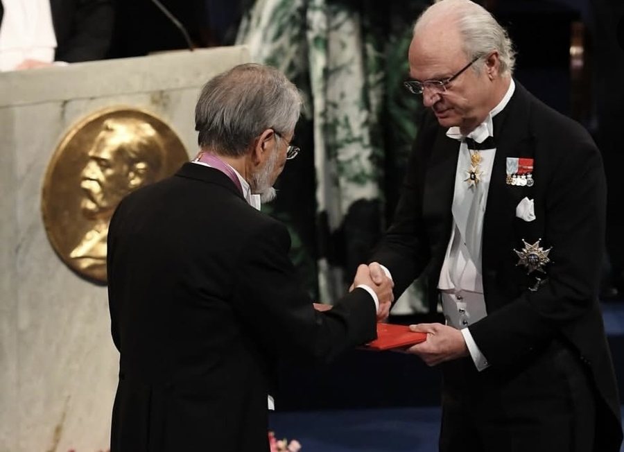 Shkencëtari që zbuloi rolin e autofagjisë dhuron medaljen Nobel
