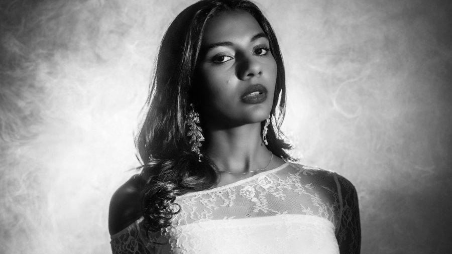 Finalistja e Miss Universe Honduras gjendet e pajet&euml; n&euml; mosh&euml;n