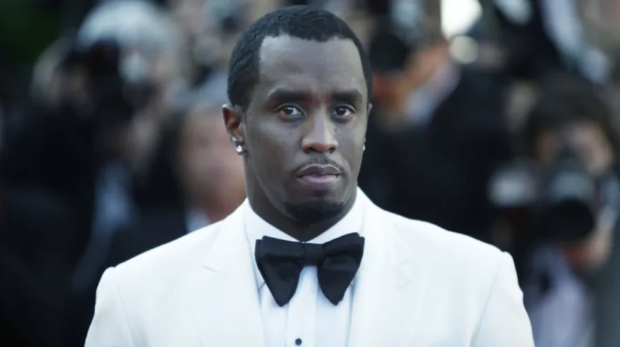 Diddy dyshohet se u p&euml;rfshi n&euml; nj&euml; sherr n&euml; burg, incidenti