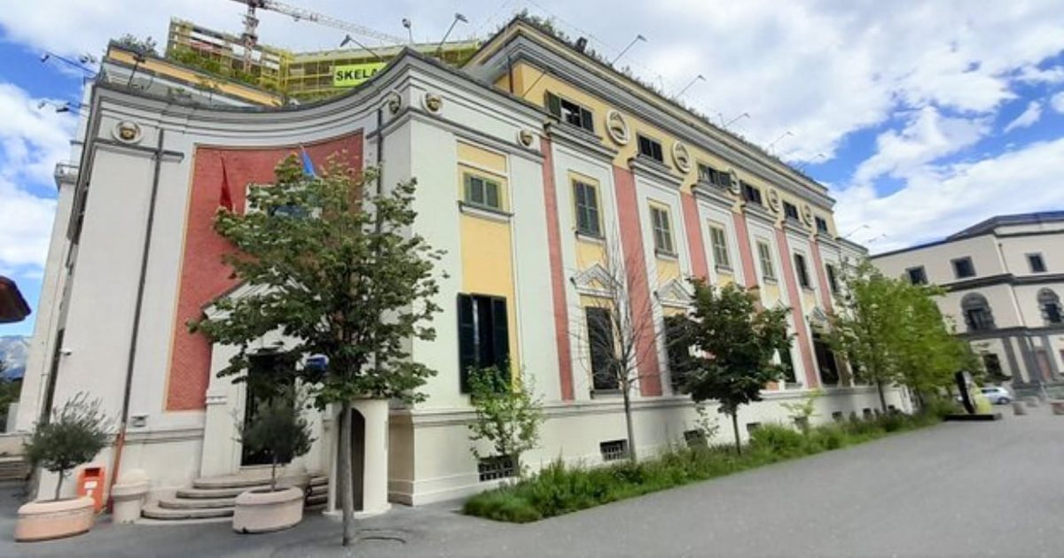 Gjykata Administrative rikthen në detyrë Alban Dokushin si sekretar i përgjithshëm i Bashkisë Tiranë  Shkarkimi i paligjshëm