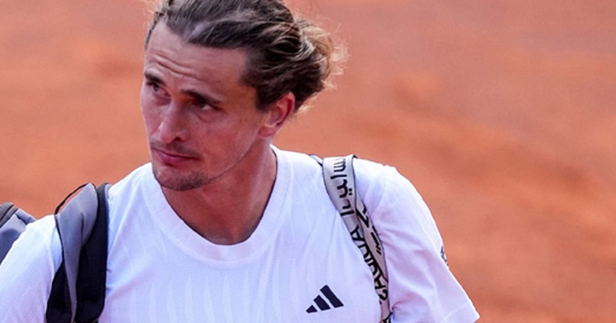 avioni-goditet-nga-rrufeja-per-alexander-zverev-situata-ishte-mjaft-qesharake
