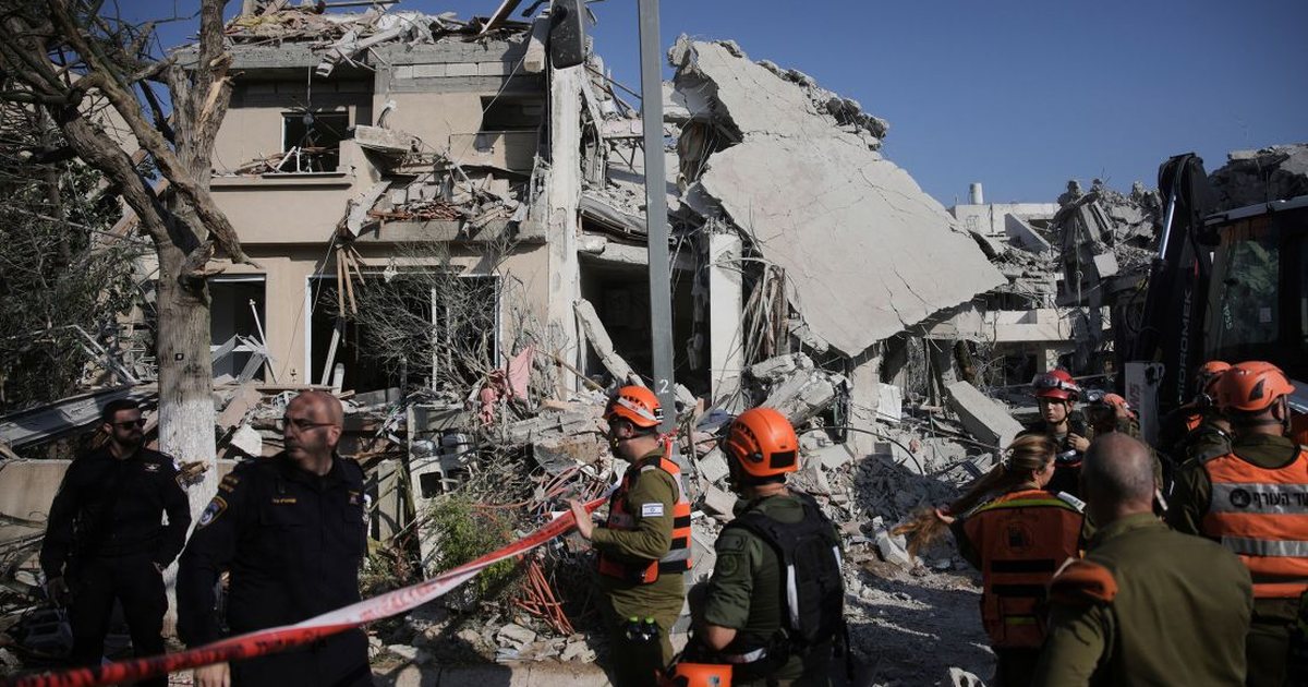 Sulmet izraelite në Iran  Mbi 400 të vdekur dhe 650 të plagosur  Krerët e Gardës Revolucionare të Iranit  nën rrënoja pas bombardimeve