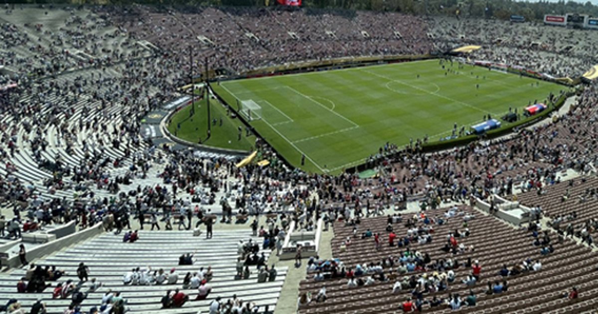 PSG Atletico Madrid  ndeshja tërheqëse është një dështim  stadiumi gjysmë i zbrazët 