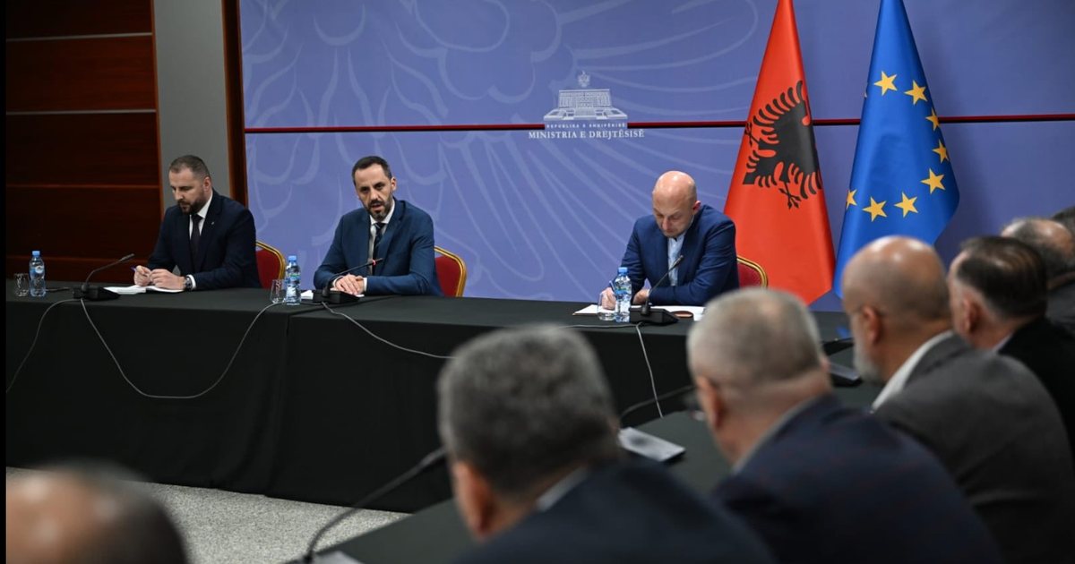  Sfidimi i rendit cenon sigurinë publike   Lamallari thërret në takim drejtuesit e burgjeve pas arratisjes së Altin Ndocit  Nuk do të tolerohet asnjë formë neglizhence